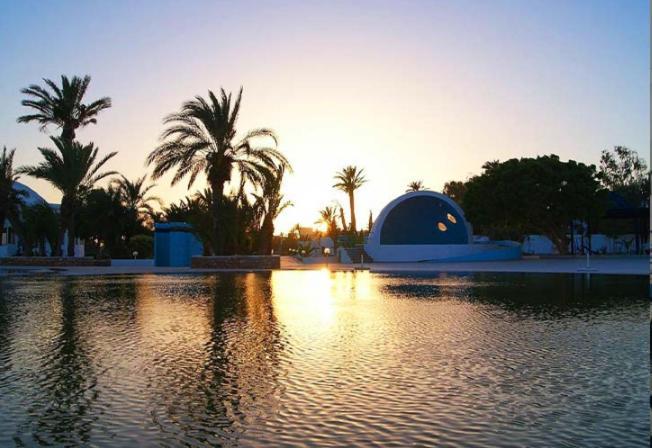 Grand Hotel Des Thermes Houmt Souk  Exterior photo